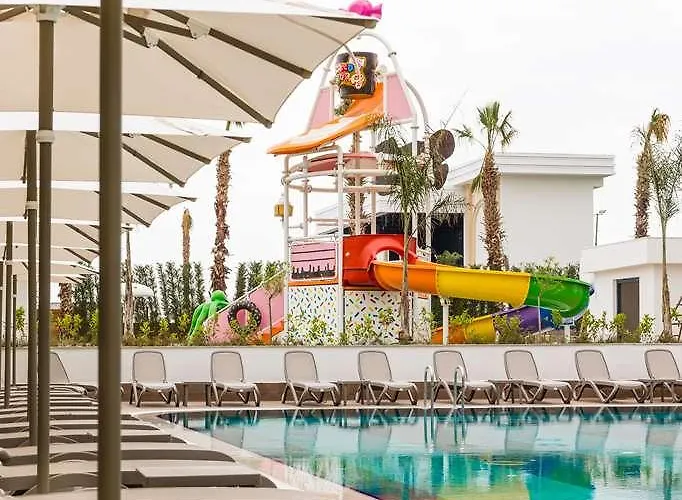 Serenity Queen Hotel